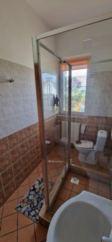 Eladó családi ház, Nyíregyházán 145 M Ft, 7 szobás