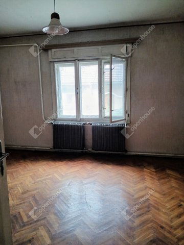 Eladó családi ház, Monoron 56 M Ft, 2 szobás