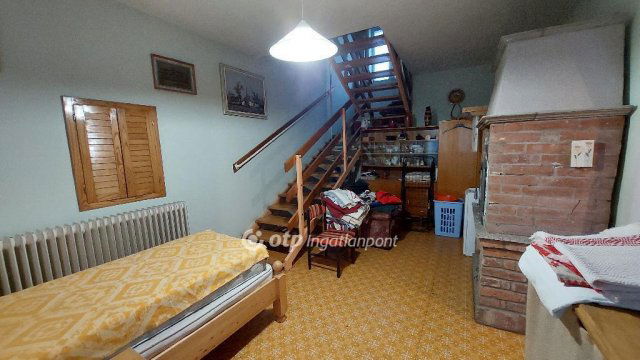 Eladó családi ház, Dévaványán 23.5 M Ft, 3 szobás