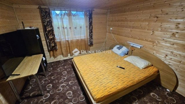 Eladó családi ház, Előszálláson 23 M Ft, 2 szobás