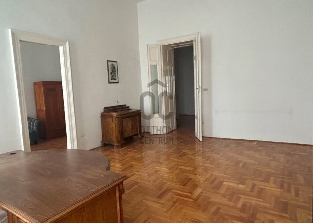 Eladó téglalakás, Budapesten, V. kerületben 229.9 M Ft, 4 szobás