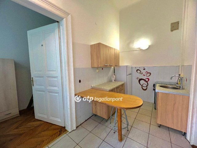 Eladó téglalakás, Budapesten, V. kerületben 76.9 M Ft, 2 szobás
