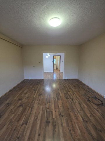Eladó panellakás, Szegeden, Körtöltés utcában 58.9 M Ft