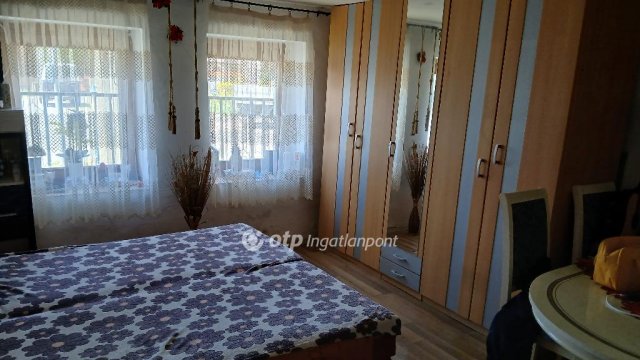 Eladó családi ház, Zalaegerszegen 21 M Ft, 2 szobás
