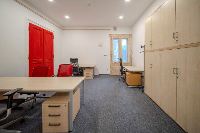 Kiadó üzlethelyiség, Miskolcon 290 E Ft / hó, 3 szobás