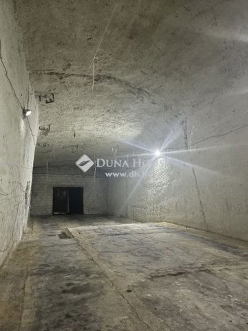 Eladó ipari ingatlan, Budapesten, XXII. kerületben 199.999 M Ft