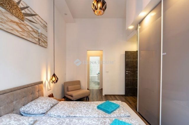 Eladó téglalakás, Budapesten, IX. kerületben 239 M Ft, 5 szobás