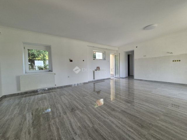 Eladó családi ház, Enyingen 43 M Ft, 4 szobás