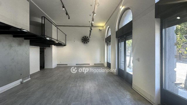 Eladó üzlethelyiség, Budapesten, VI. kerületben 79.9 M Ft