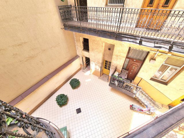 Eladó téglalakás, Budapesten, VIII. kerületben 73.9 M Ft