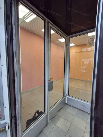 Eladó üzlethelyiség, Jászárokszálláson 20 M Ft, 2 szobás
