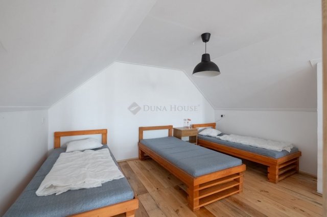 Eladó mezogazdasagi ingatlan, Pápateszéren 180 M Ft, 4 szobás