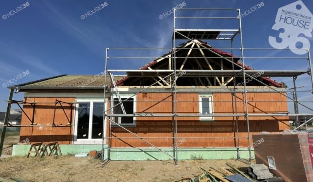 Eladó családi ház, Kecskeméten 72 M Ft, 3 szobás