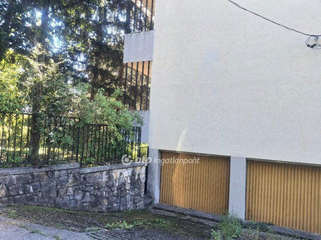 Eladó téglalakás, Budapesten, II. kerületben 178.9 M Ft
