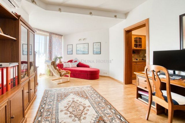 Eladó családi ház, Piliscsabán 265 M Ft, 5 szobás