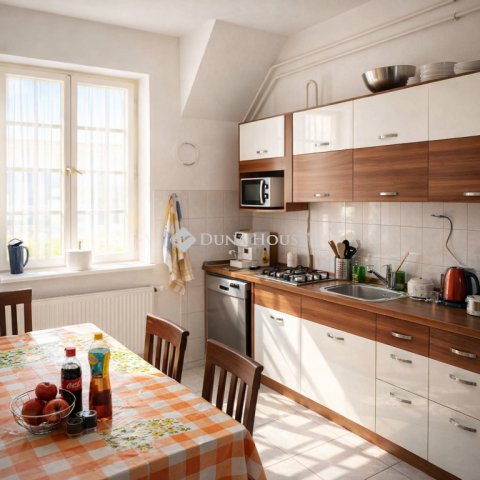 Eladó családi ház, Debrecenben 155 M Ft, 9 szobás