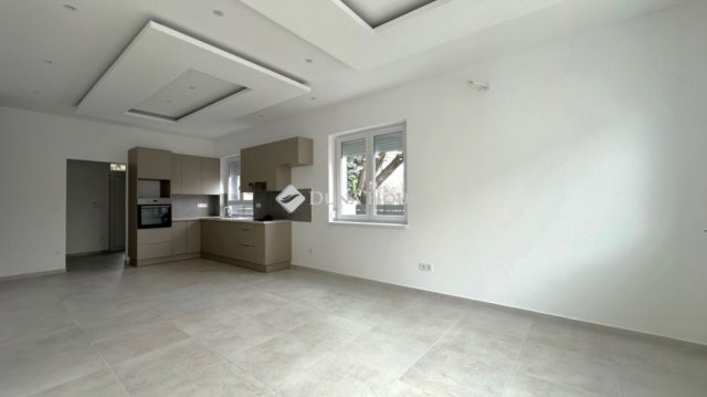 Eladó sorház, Budapesten, XVIII. kerületben 139.9 M Ft, 4 szobás