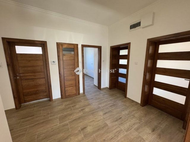 Eladó családi ház, Budapesten, XXI. kerületben 94.9 M Ft