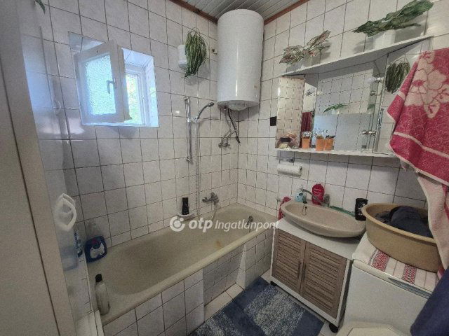 Eladó családi ház, Himesházán 34.99 M Ft, 3 szobás