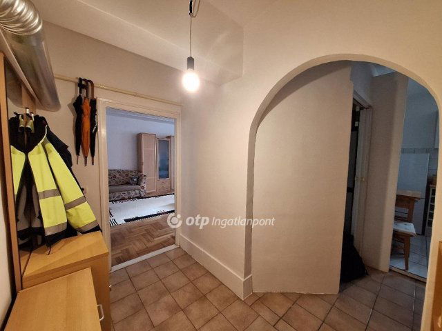 Eladó téglalakás, Budapesten, X. kerületben 42 M Ft, 1+1 szobás