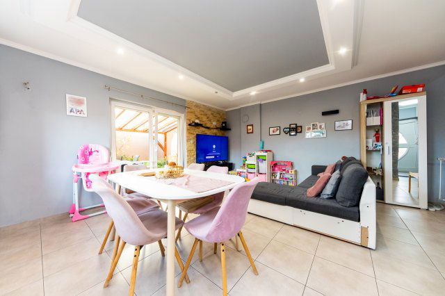 Eladó ikerház, Ecseren 89.9 M Ft, 4 szobás / költözzbe.hu