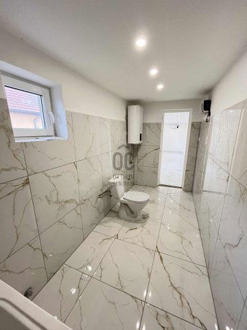 Eladó családi ház, Újszászon 23 M Ft, 4 szobás