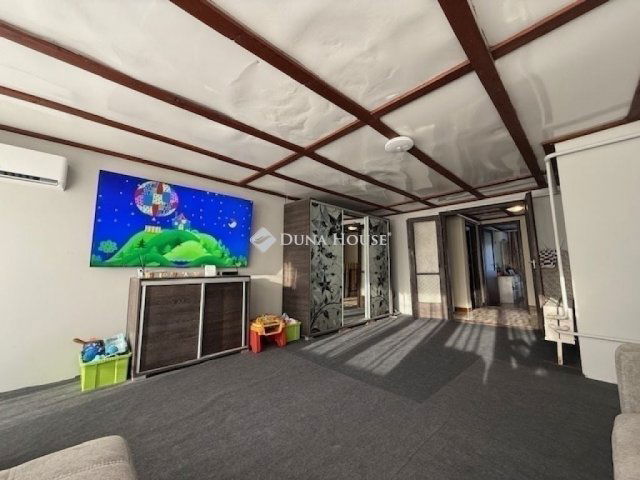 Eladó családi ház, Vecsésen 71.5 M Ft, 3 szobás