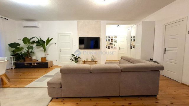 Eladó családi ház, Őrbottyánban 118 M Ft, 7 szobás