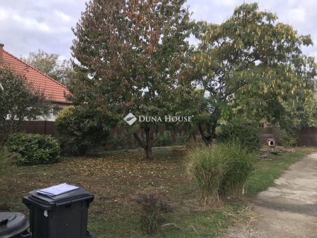 Eladó családi ház, Besnyőn 51.5 M Ft, 3 szobás