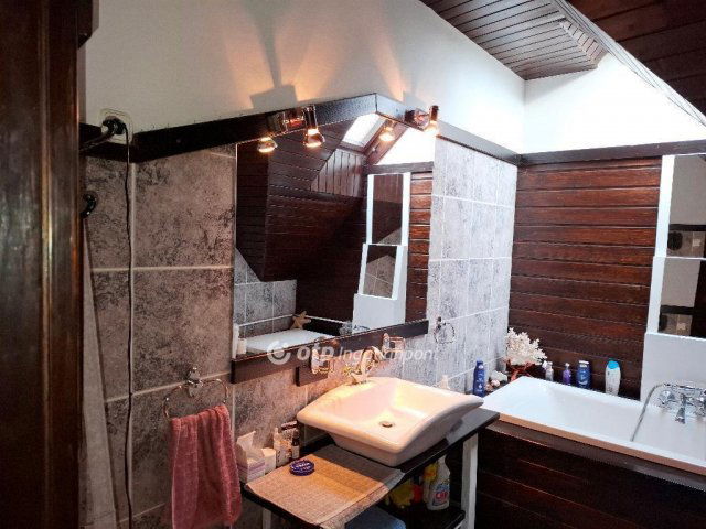 Eladó családi ház, Békéscsabán 88.8 M Ft, 3 szobás