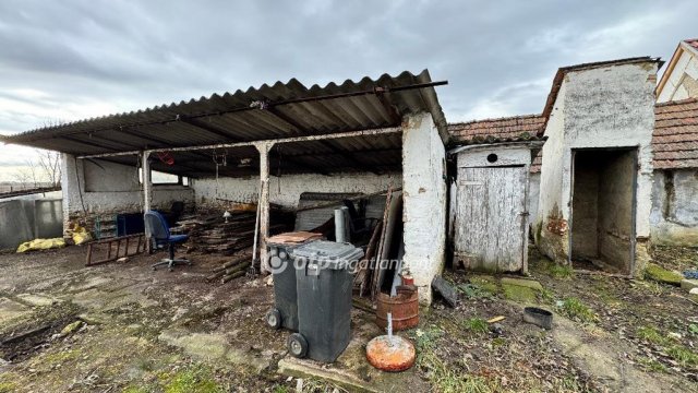 Eladó családi ház, Mezőlakon 37.5 M Ft, 3 szobás