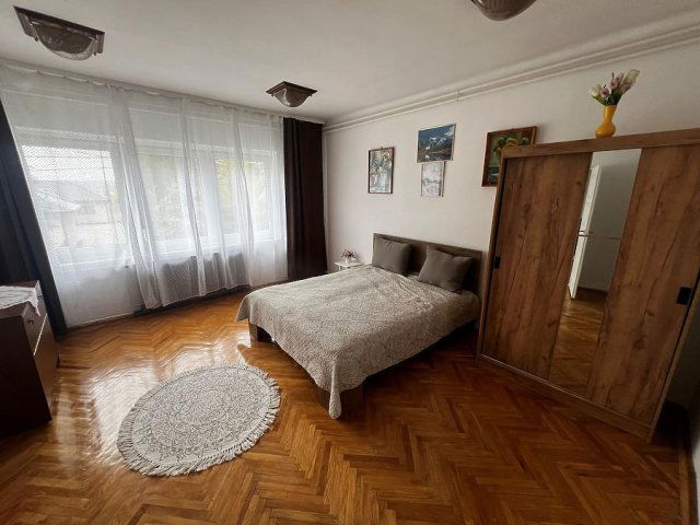 Eladó téglalakás, Gödöllőn 109.9 M Ft, 5 szobás