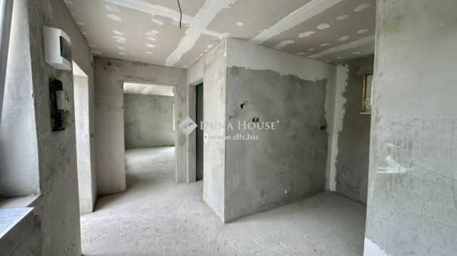 Eladó családi ház, Budapesten, XVIII. kerületben 84.9 M Ft