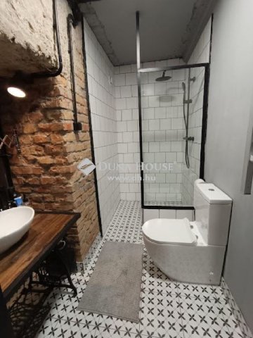 Eladó üzlethelyiség, Budapesten, VIII. kerületben 89 M Ft