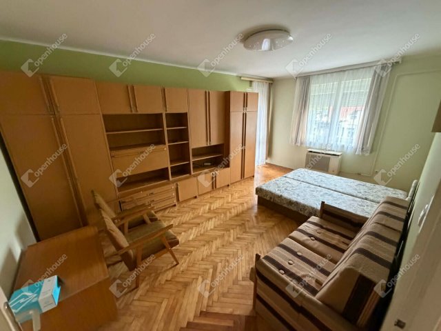 Eladó téglalakás, Zalaegerszegen 29.9 M Ft, 1 szobás
