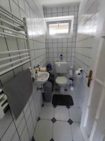 Eladó családi ház, Harkányban 169 M Ft, 19 szobás