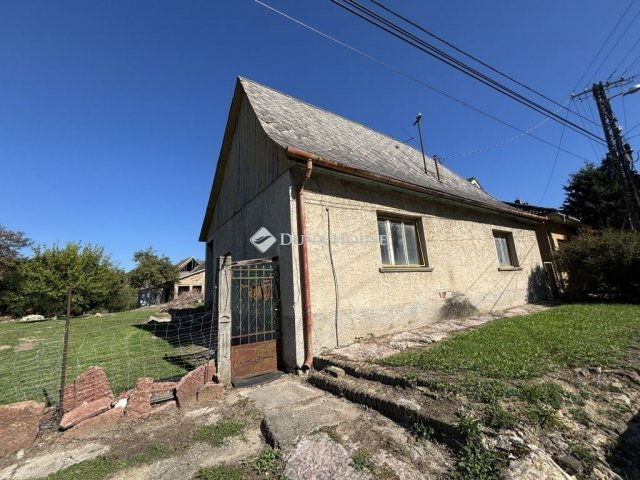 Eladó családi ház, Lábatlanon 22.9 M Ft, 2 szobás