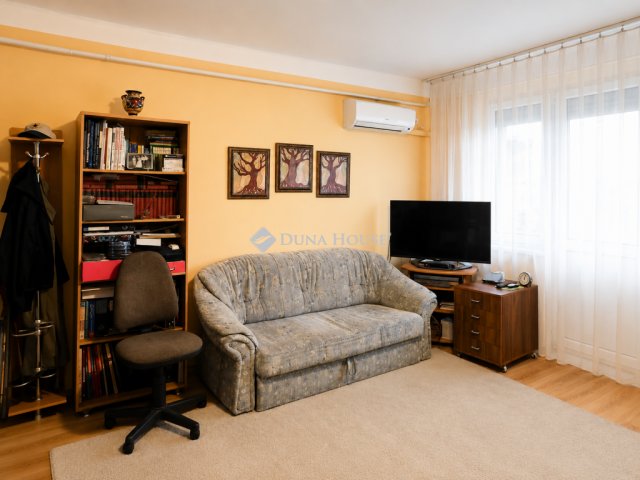Eladó téglalakás, Nyíregyházán 53 M Ft, 3 szobás