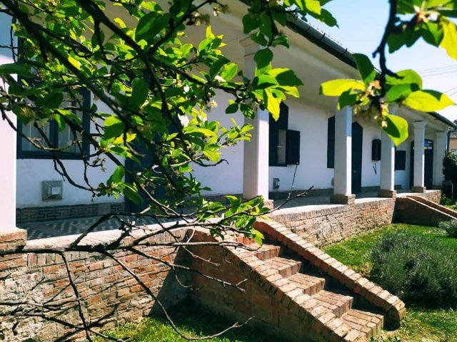 Eladó családi ház, Véménden 59 M Ft, 2 szobás