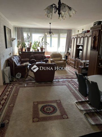 Eladó téglalakás, Nyíregyházán 59.9 M Ft, 3 szobás