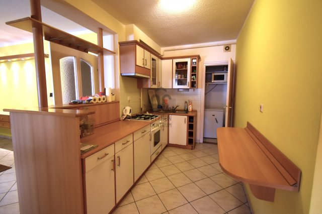 Eladó téglalakás, Zalaegerszegen 59.9 M Ft, 3 szobás