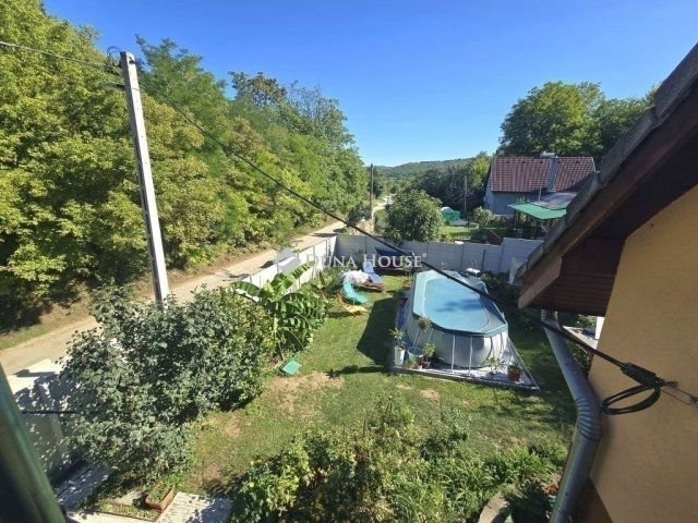 Eladó családi ház, Pécelen 69.9 M Ft, 3 szobás