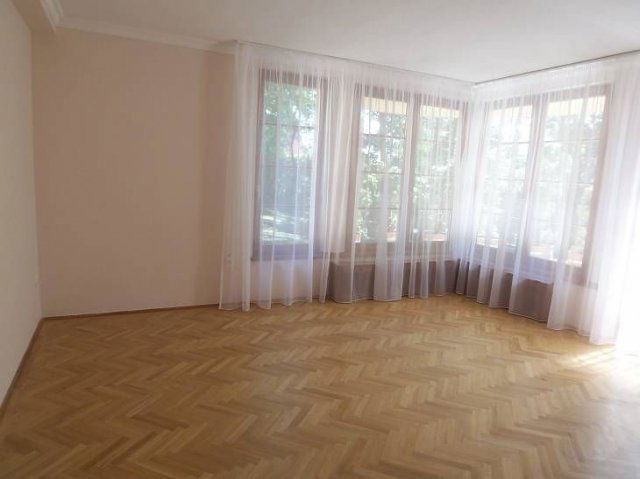 Kiadó téglalakás, albérlet, Budapesten, II. kerületben
