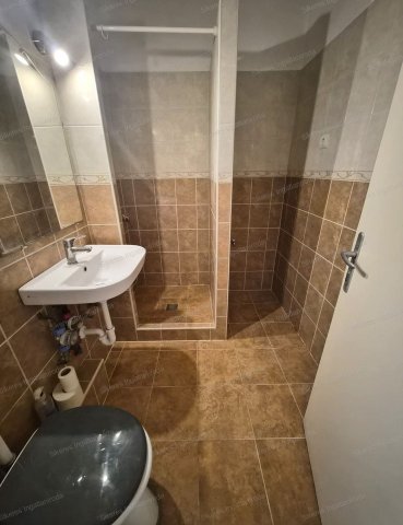 Eladó téglalakás, Tatabányán 36.9 M Ft, 1 szobás