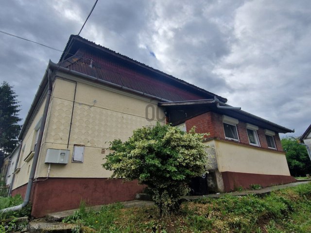 Eladó családi ház, Csurgón 27 M Ft, 3 szobás
