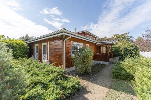 Eladó családi ház, Siófokon 185 M Ft, 5 szobás