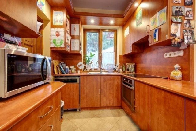 Eladó családi ház, Budajenőn 160 M Ft, 7 szobás