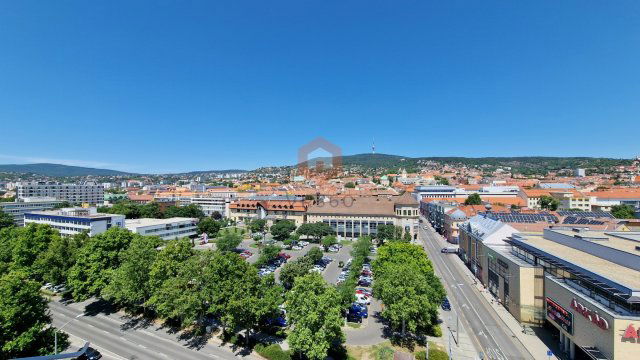 Eladó panellakás, Pécsett, Bajcsy-Zsilinszky utcában 63.9 M Ft