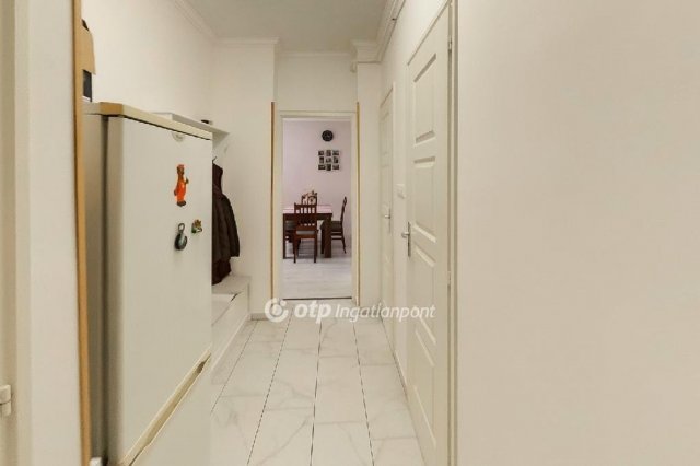 Eladó téglalakás, Egerben 43 M Ft, 2 szobás