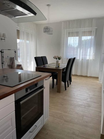 Eladó családi ház, Piliscsabán 110 M Ft, 3 szobás